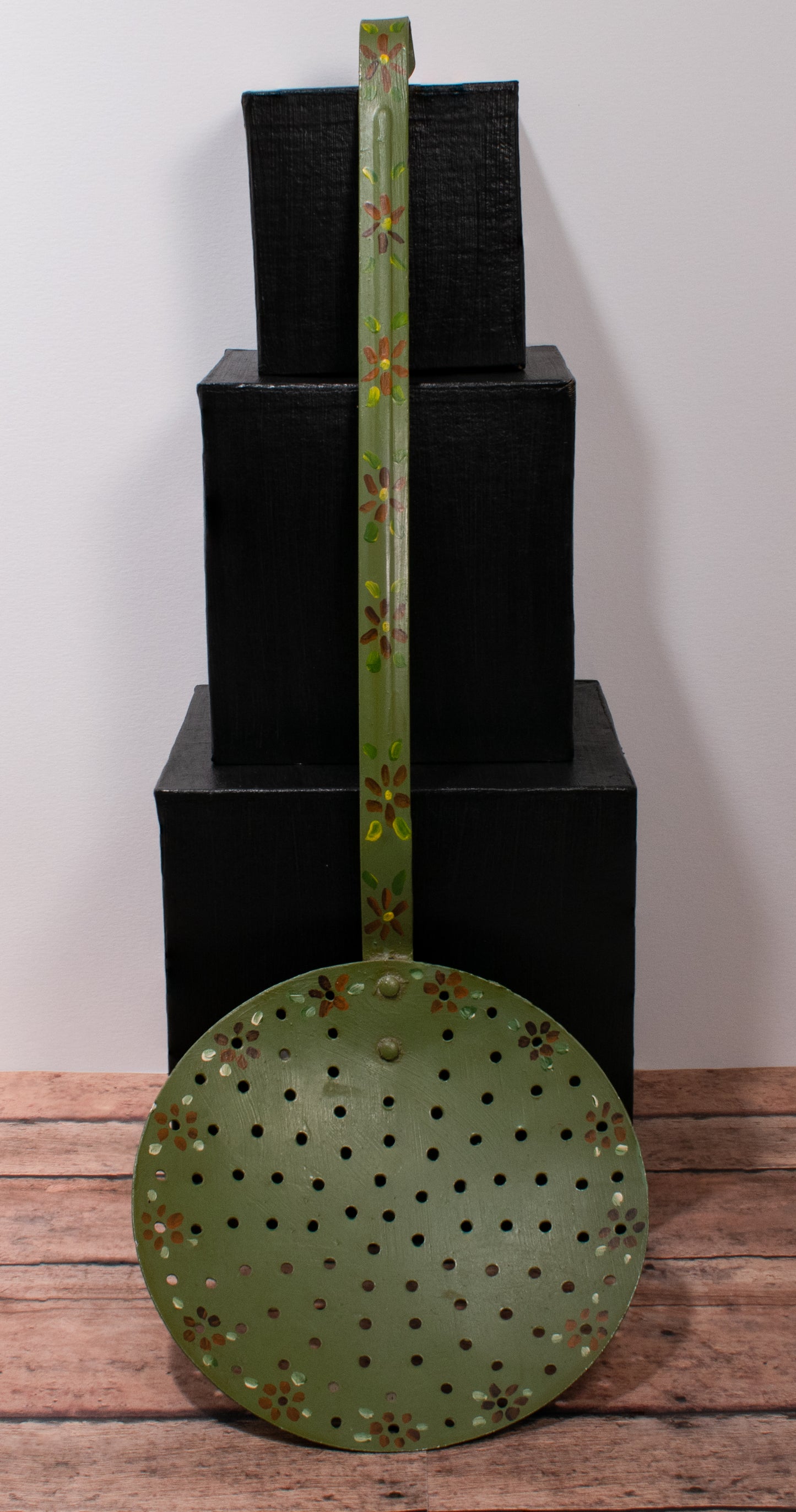 Hand Painted Floral Decorative Skimmer