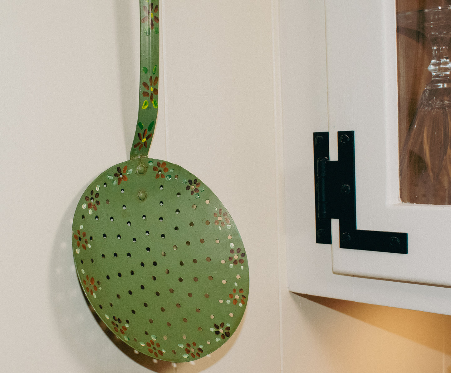 Hand Painted Floral Decorative Skimmer