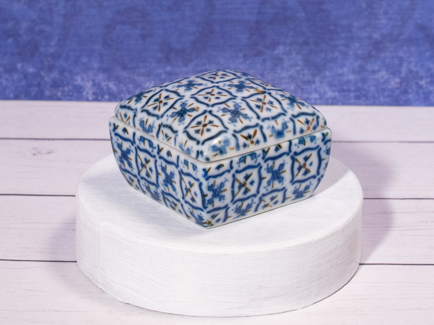 Blue White Ring Box