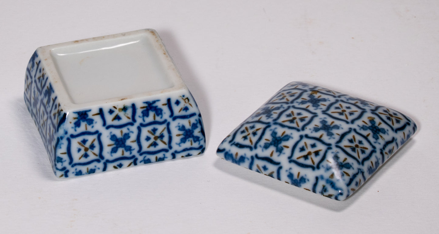 Blue & White Ring Box