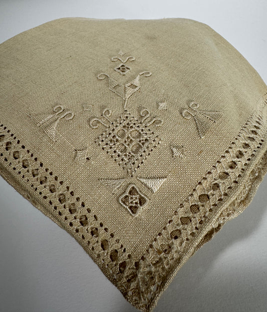 Set of 4 Italian Embroidered Linen Napkins