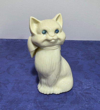 Vintage Avon White Cat Blue Eyes Topaze Cologne Bottle