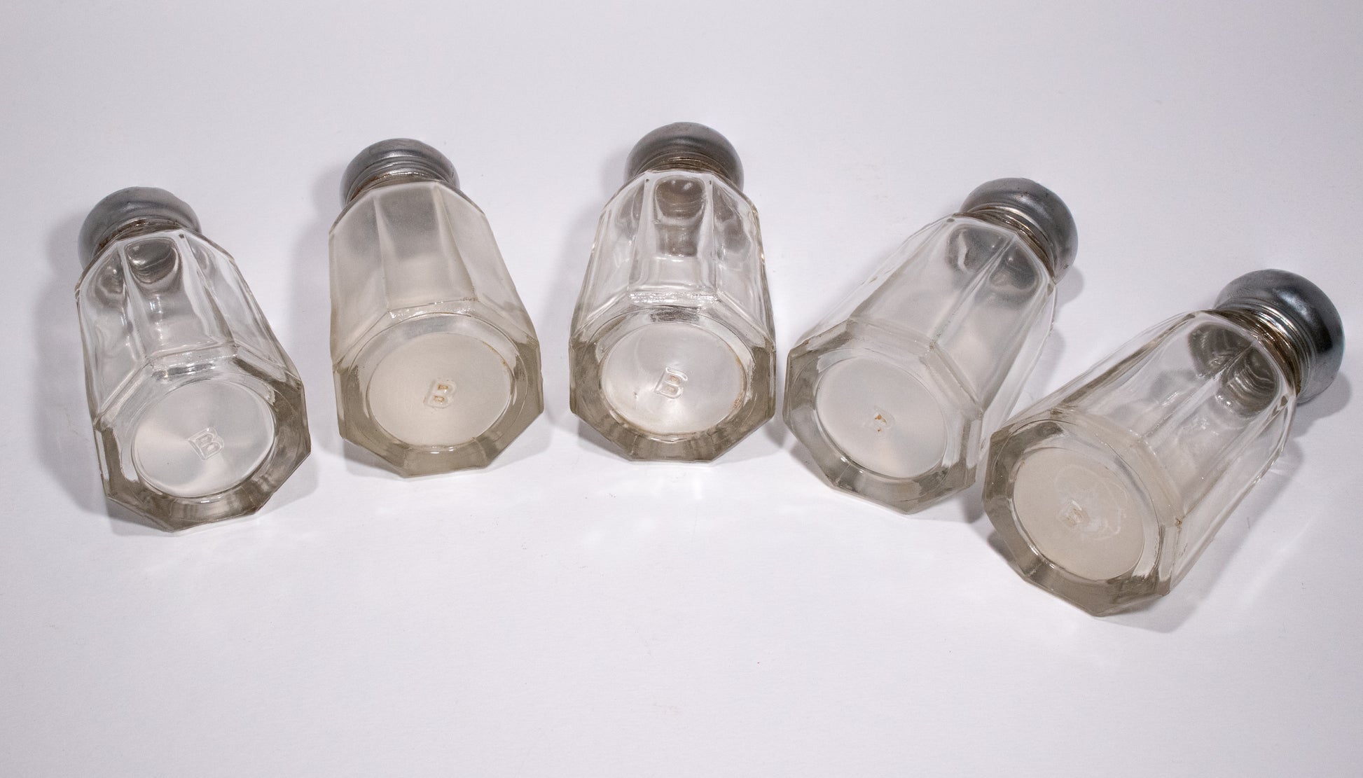 Light Bulb Salt and Pepper Glass Shaker Set